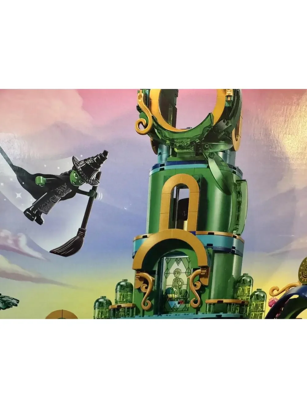 LEGO Wicked WELCOME TO EMERALD CITY 75684 Toy Building Kit Elphaba Glinda Oz New